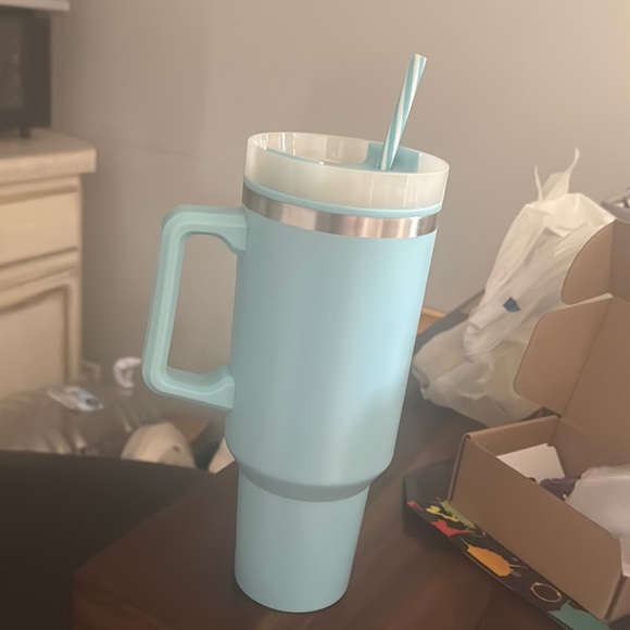 Blue Insulated Travel Mug with Handle - Picture 2 of 2